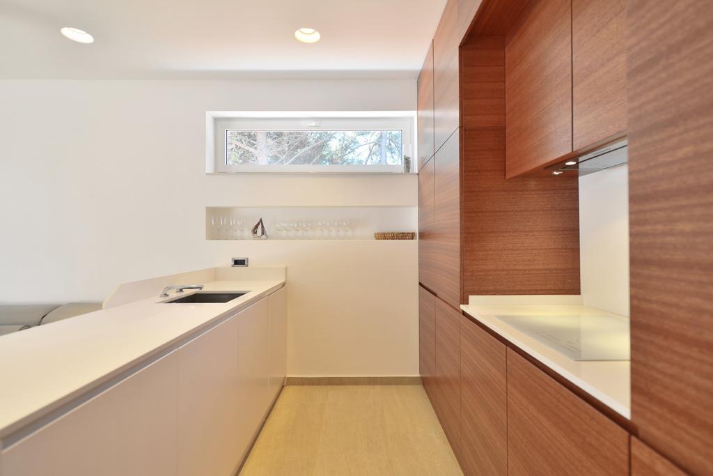 Chiponsky One - 5 Star Beachfront Property Bol Esterno foto