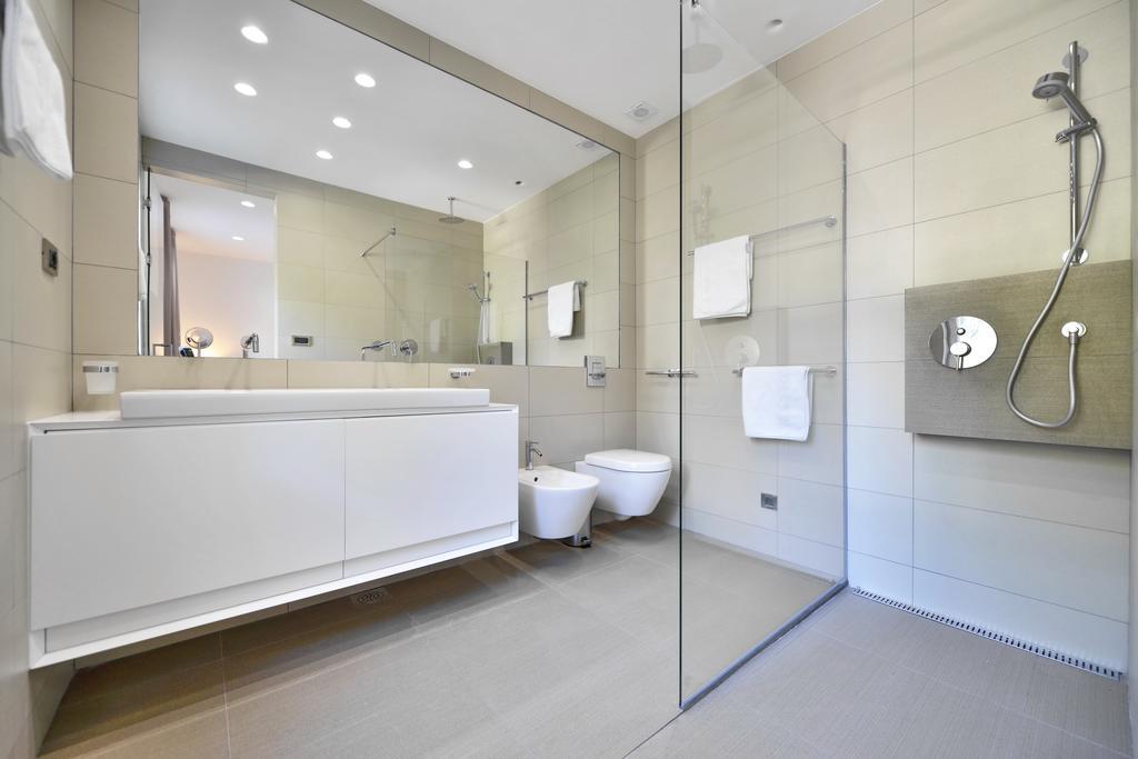 Chiponsky One - 5 Star Beachfront Property Bol Esterno foto